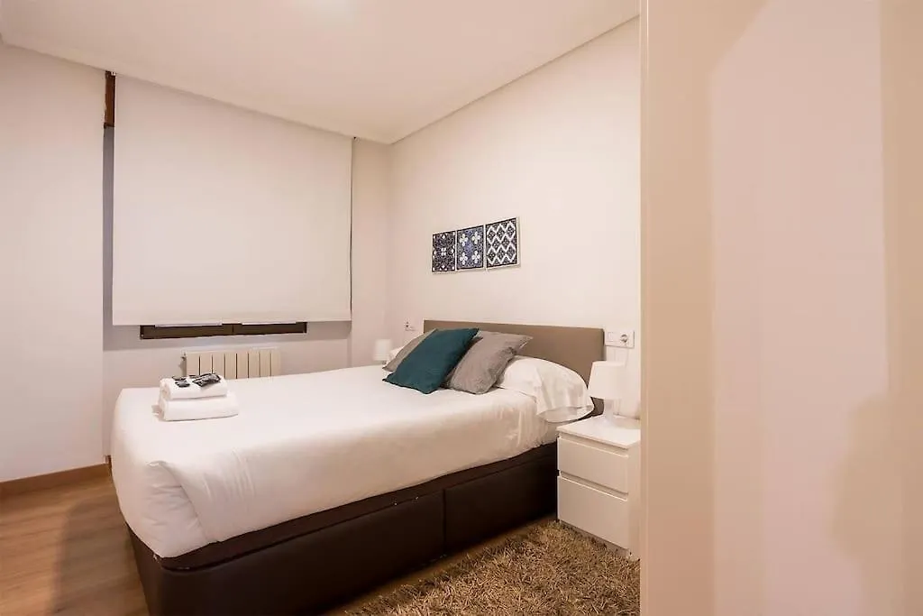 Vt En La Ribera De Bilbao Apartment 0*,